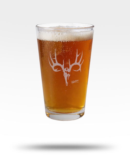 Whitetail Deer Engraved Pint Glass